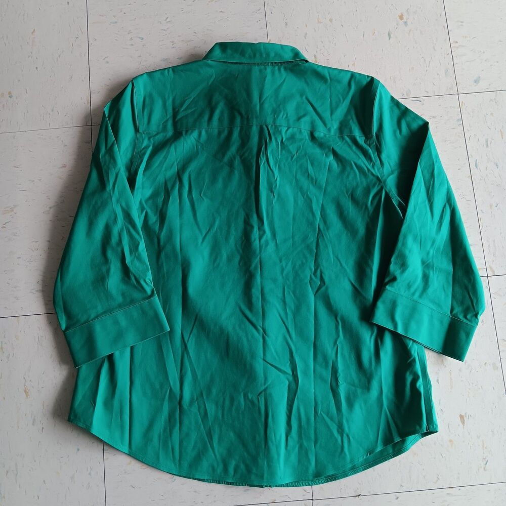 Chicos No Iron Button Down Shirt S Green Blouse 100% Cotton Minimalist Career - Picture 4 of 4